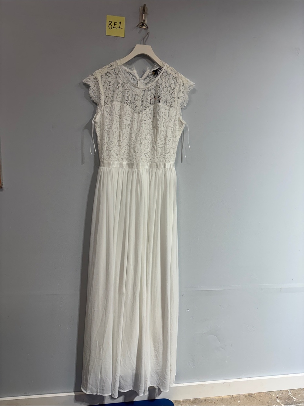 Miusol large white lace dress NWT